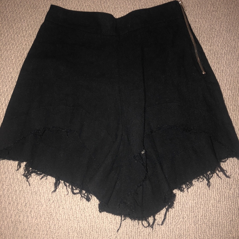 Very high waisted shorts w/ zipper